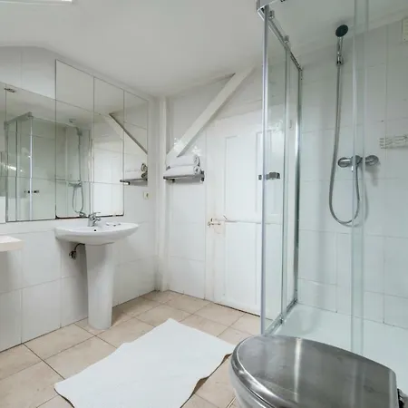 Apartment Bairro Alto 4 Lisbon